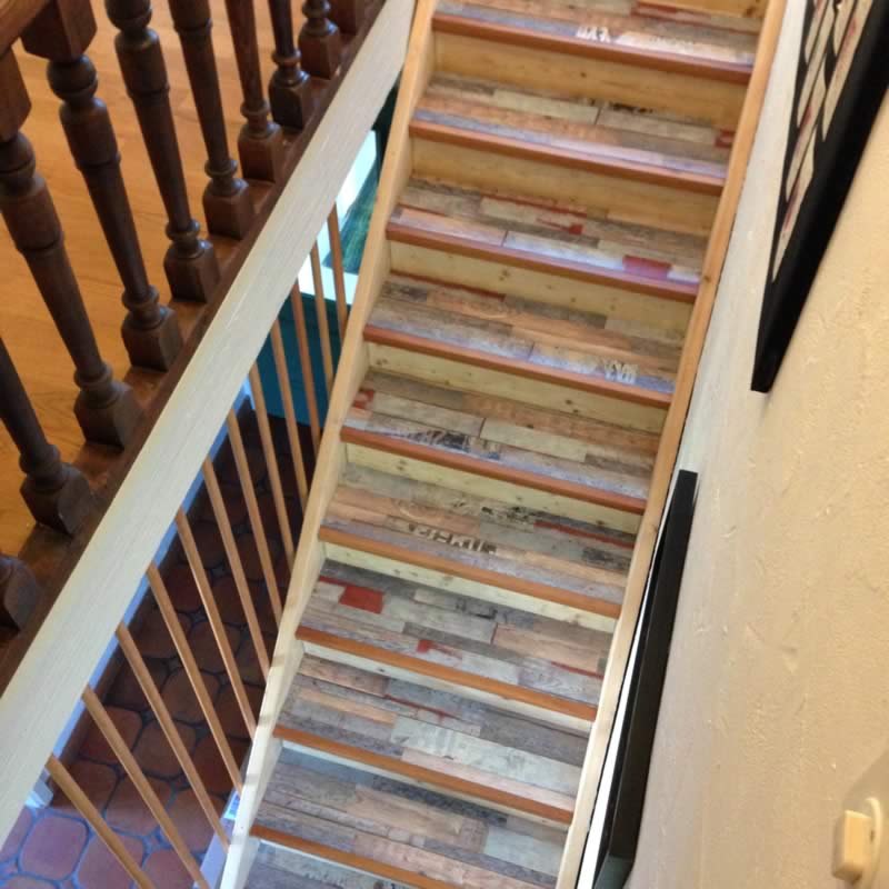 Treppe mit Korkdesign Bodenbelag